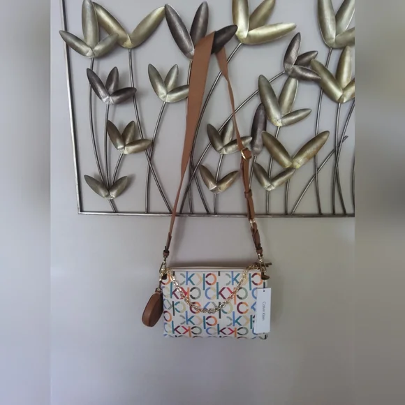 Calvin Klein Multicolor Crossbody Bag - Picture 5 of 12